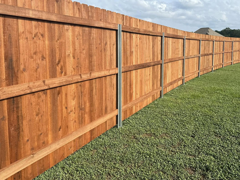 Shadow box cedar fence with air-gap design in Smithville, MO — RKC Wood Care Pros
