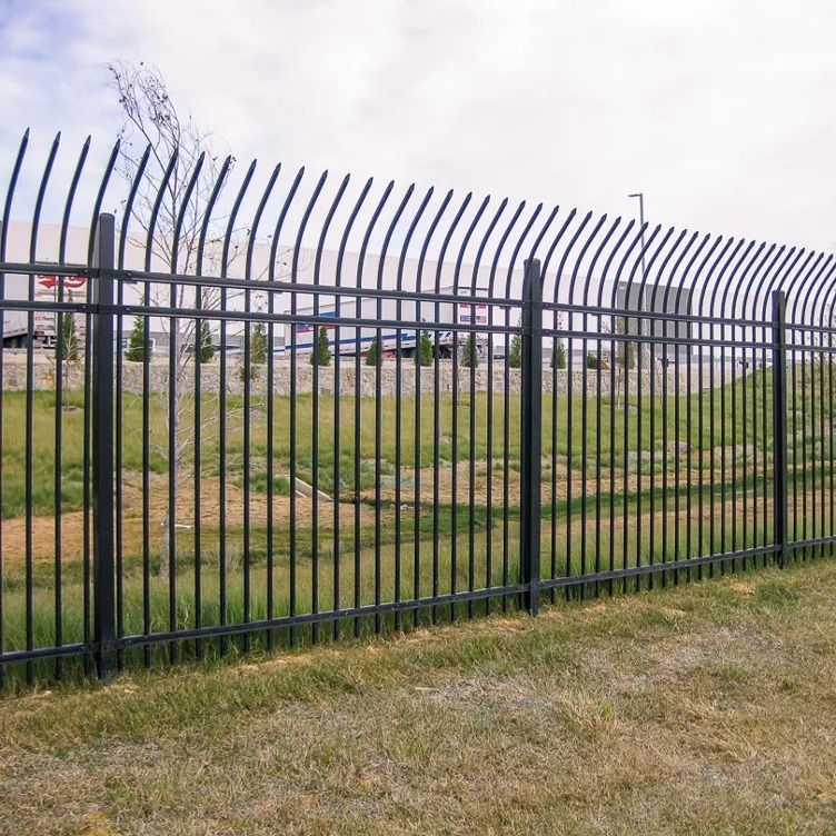 Commercial chain link perimeter fence FAQ — Leawood, KS — RKC Wood Care Pros
