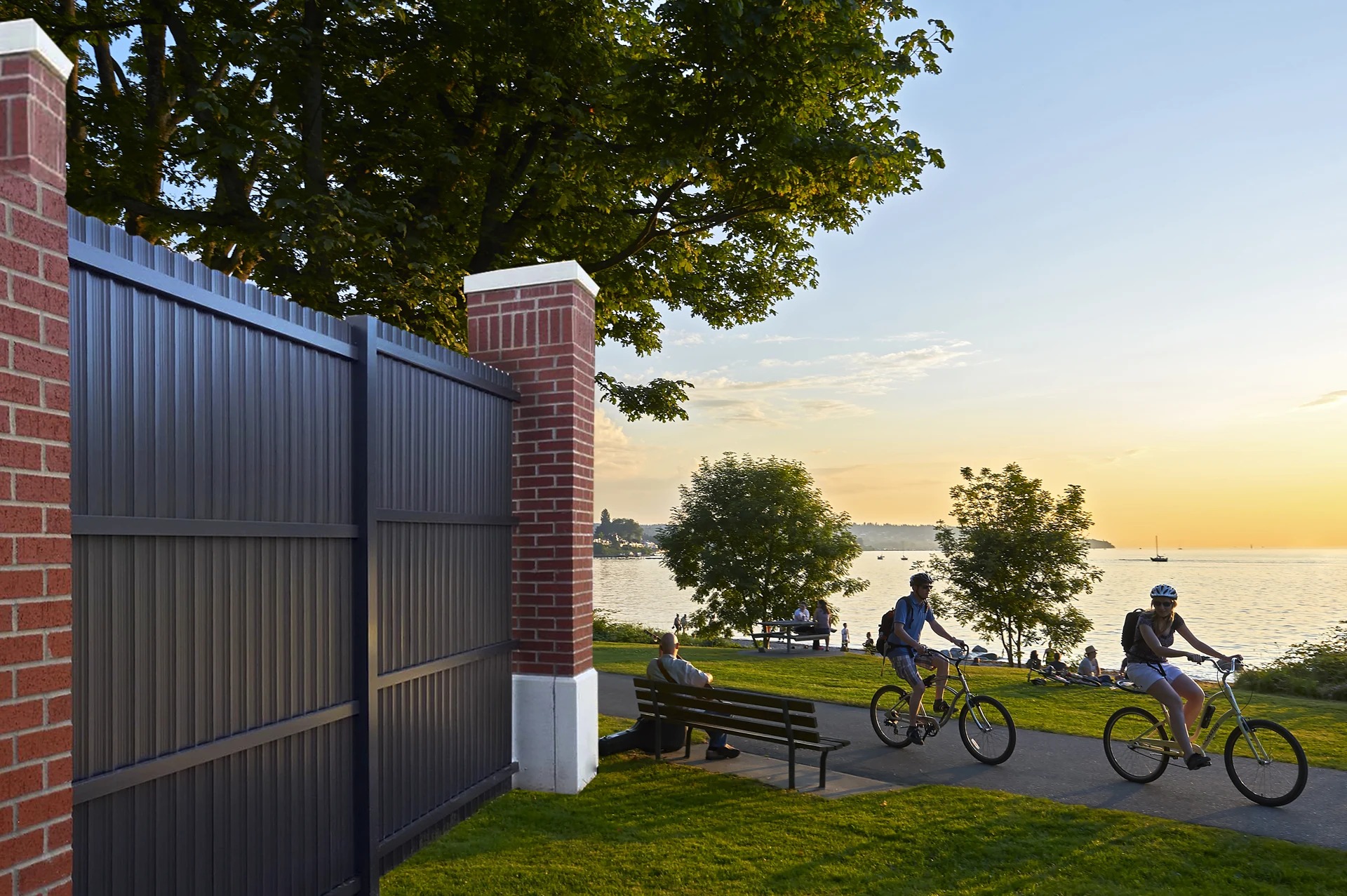 Commercial chain link perimeter fence pricing — Lee's Summit, MO — RKC Wood Care Pros